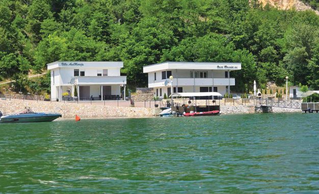 Стручни угао: Проблем нелегалних објеката изграђених на јавном водном добру у Републици Српској