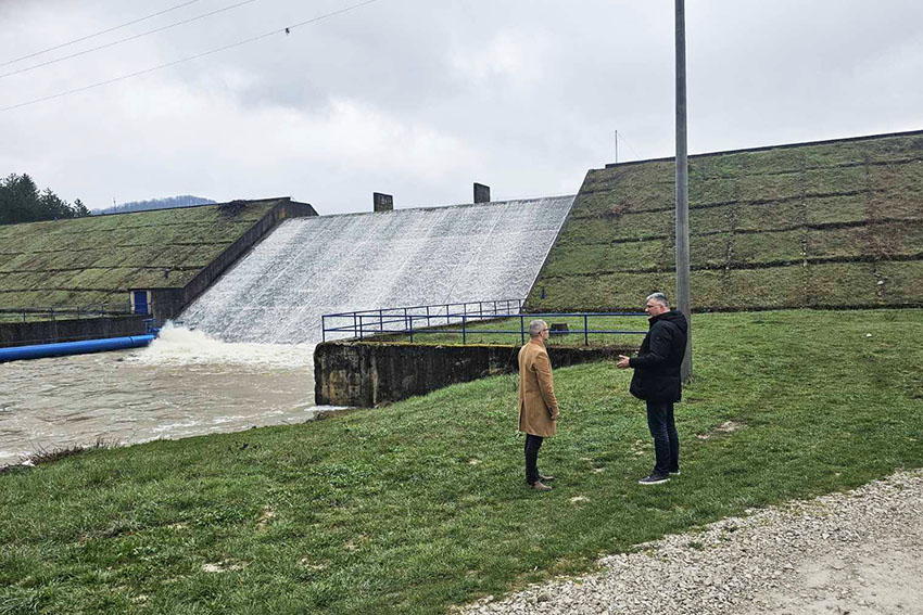 Прњавор: Директор Миловановић и градоначелник Томаш обишли брану Дренова