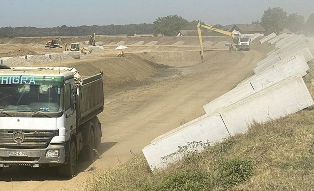 Реконструкција Главног ободног канала у Семберији улази у завршну фазу
