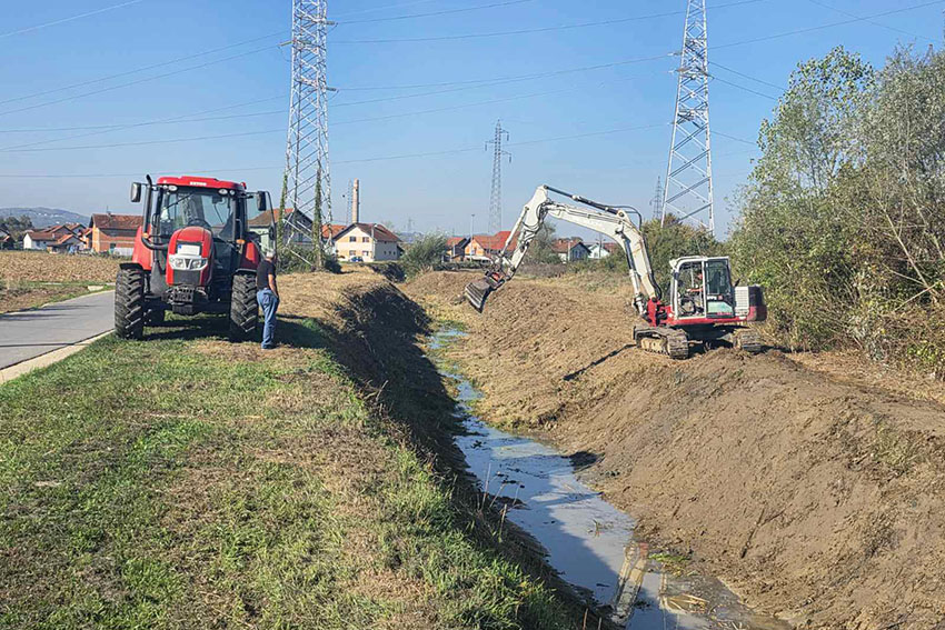 Приједор: Хитни радови уређења корита ријеке Милошевице